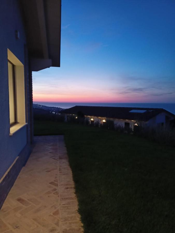 Casale Adriatico B&B 皮内托 外观 照片